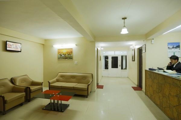 Hotel Mohan Palace Manāli Εξωτερικό φωτογραφία